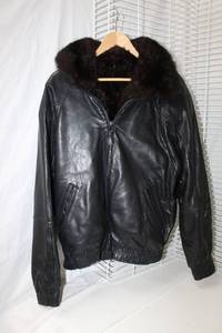 lot 243 image: Bomber Style Jacket with Removeable Fur Lining (Appears Real - Please Preview)