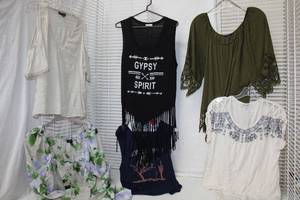 lot 252 image: Womens Clothes Size XL Tops and Tees as shown