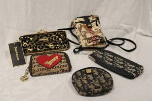 lot 464 image: Purses Juicy Wallet and Cosmetic Bag, Sakroots Peace Wallet, Dior Coin Purse
