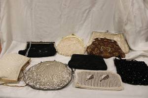 lot 504 image: Beaded Purses Includes Walborg, Regale, Fine Arts Bag Brands
