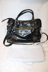 lot 509 image: Purses Anne Klein White, Black Leather Purse with Mirror tagged Genuine Leather made in Italy