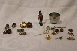 lot 511 image: Mens lot Toy Lead Soldier, tie tacks and Cufflinks (see Desription below)