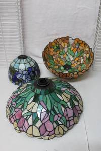 lot 491 image: Stained Glass Lamp Shades (2 have damaged panels), Pink one is Intact 15 Wide