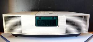 lot 41 image: Bose AWR1-1W Acoustic Wave Clock Radio