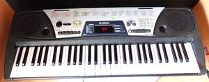lot 88 image: Yamaha EZ-150 61 Lighted Key Keyboard With 100 Songs - WORKS PERFECTLY $$