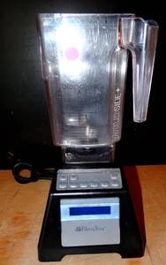 lot 110 image: Blendtec ES3 Total Classic Original Blender - Black (USED) - POWERFUL MOTOR WHEN TESTED $$