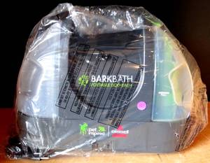 lot 127 image: Bissell BARKBATH Dual Use Portable Dog Bath & Deep Cleaner - APPEARS UNUSED