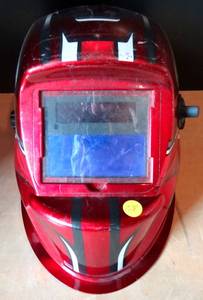 lot 128 image: CHICAGO ELECTRIC AUTO DARKENING WELDING HELMET