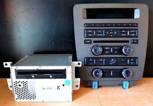 lot 145 image: BIG $$$ ITEM - 2014 Ford Mustang Single OEM AM FM Radio Audio Faceless Receiver ER3T-19C107-CB & Radio Ac Ac Heater Control Panel Er3t-18a802-aa