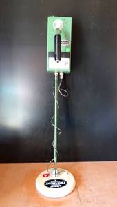 lot 203 image: Vintage Garrett TR Discriminator Twin Circut Coil Deep Scan