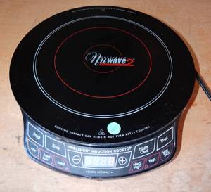 lot 205 image: Nuwave Precision 2 Induction Cooking System Cook Top Model 30141CQ - TESTEDWORKS