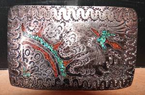 lot 224 image: COOL BELT BUCKLE AS SHOWN