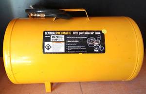 lot 234 image: 125 psi Central Pneumatic 11 Gallon Portable Air Tank - EXCELLENT CONDITION