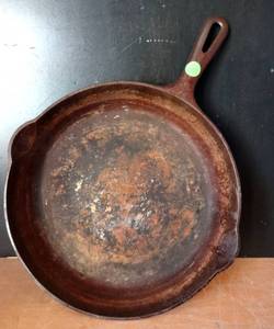 lot 240 image: Griswold Number 8 Cast Iron Skillet Pan, Erie PA. USA, 704 n - check comps $$$