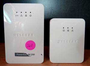 lot 260 image: NETGEAR WIRELESS INTERNET EXTENDERS - LOT OF 2