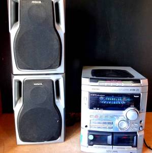 lot 289 image: Aiwa Stereo System 3 Disc Cassette Karaoke CX-NA777 with SX-NA302 Speakers - POWER TESTEDGOOD $$$