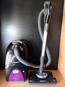 lot 300 image: Panasonic MC-CG937 OptiFlow Canister Vacuum Cleaner - POWER TESTEDWORKS