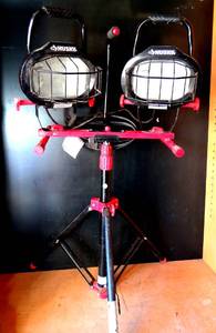 lot 301 image: Husky Heavy Duty 1200-Watt Work Light with Tripod