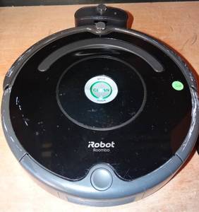 lot 304 image: iRobot Roomba 675 Wi-Fi Connected Robot Vacuum Cleaner - POWER TESTEDWORKS $$$
