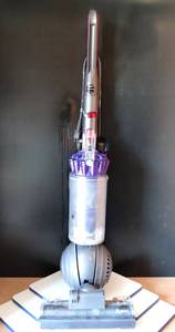 lot 2 image: Dyson Dc40 - Animal Upright Vacuum Cleaner - Purple Multi Surface - USEDWORKING $$