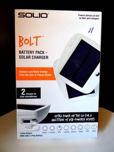 lot 11 image: NIB - SOLIO BOLT BATTERY PACK  SOLAR CHARGER