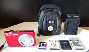 lot 44 image: Used Nikon Coolpix S203 10.0 MegaPixel 3x Optical Zoom Digital Camera (CHARGER3 BATTRIES &CASE) $$
