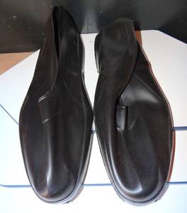 lot 235 image: TINGLEY EXTRA LARGE SLIP ON SHOE GALOSHES - NEW