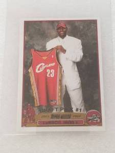 lot 19 image: Topps - 2003 Lebron James - basketball card - Authenticity Unkown
