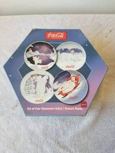 lot 66 image: Coca Cola - Bears - Set of 4 stoneware Saladdessert plates