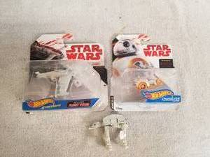 lot 35 image: Hot Wheels - Star Wars cars