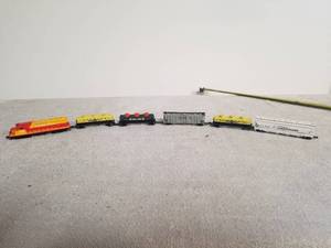lot 50 image: Selection of N() scale train engine and cars