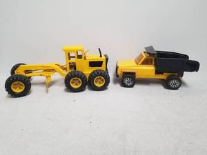 lot 80 image: Tonka Road Grader and Tonka Dump Truck