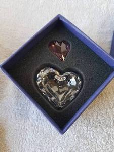 lot 33 image: Swarovski Crystal Hearts in box
