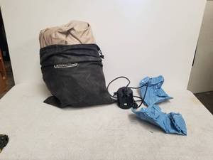 lot 157 image: Coleman blow-up bed with pump and 2 pillows in bag