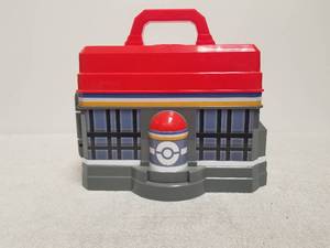 lot 170 image: Pokemon carry case