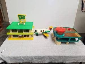 lot 207 image: Selection of vintage Fisher Prices toys