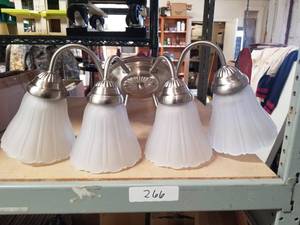 lot 266 image: Wall mounted light fixture