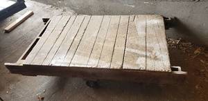 lot 93 image: Antique Jakes Foundry Nashville Tennessee Industrial Cart