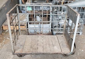 lot 95 image: Vintage Merchants Industrial Open-Sided Cart