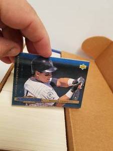 lot 24 image: Set of 1994 Upper Deck Collectors choice baseball cards