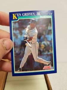lot 70 image: Set of 1991 Score baseball cards