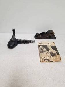 lot 177 image: Vintage tools - hand drill and Craftsman wood plane