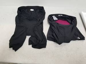 lot 143 image: 2 pairs of biker shorts