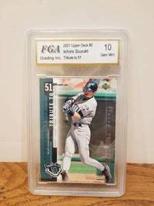 lot 137 image: 2001 Upper Deck #2 Ichiro Suzuki - graded card