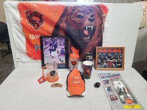 lot 76 image: Chicago Bears lot