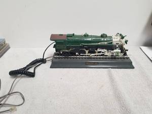 lot 9 image: Train telephone - Crescent 1925