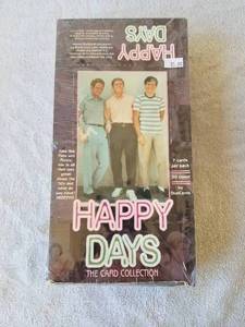 lot 20 image: Unopened Box of Happy Days - trading cards