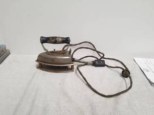 lot 88 image: Vintage electric iron