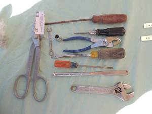 lot 37 image: 4 screwdriver flat head assorted sizes 932 metor 516 wrench, dropped forge movable Wrench, Craftsman chisel, Plyers , 38 Thorsen socket, A-11 drop forged WISS cutters