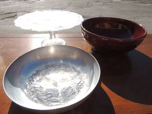 lot 103 image: Large Kathy Kale brown drip pottery bowl,   Ever last aluminum bun bowl and glass cake pillar